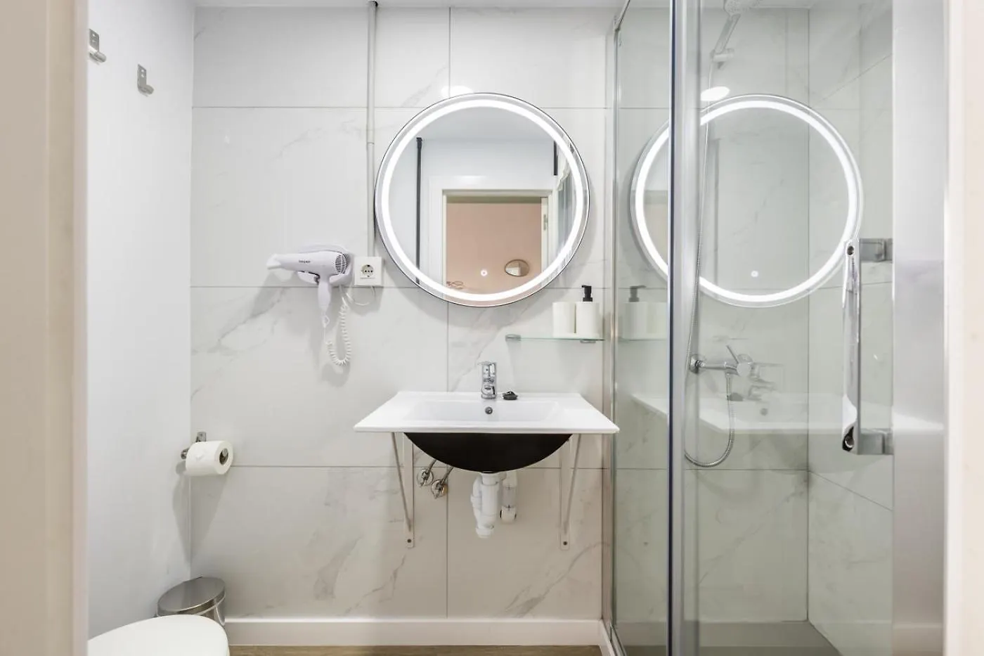 Regina Selfcheck-In Smart Rooms ميورقة 2*,